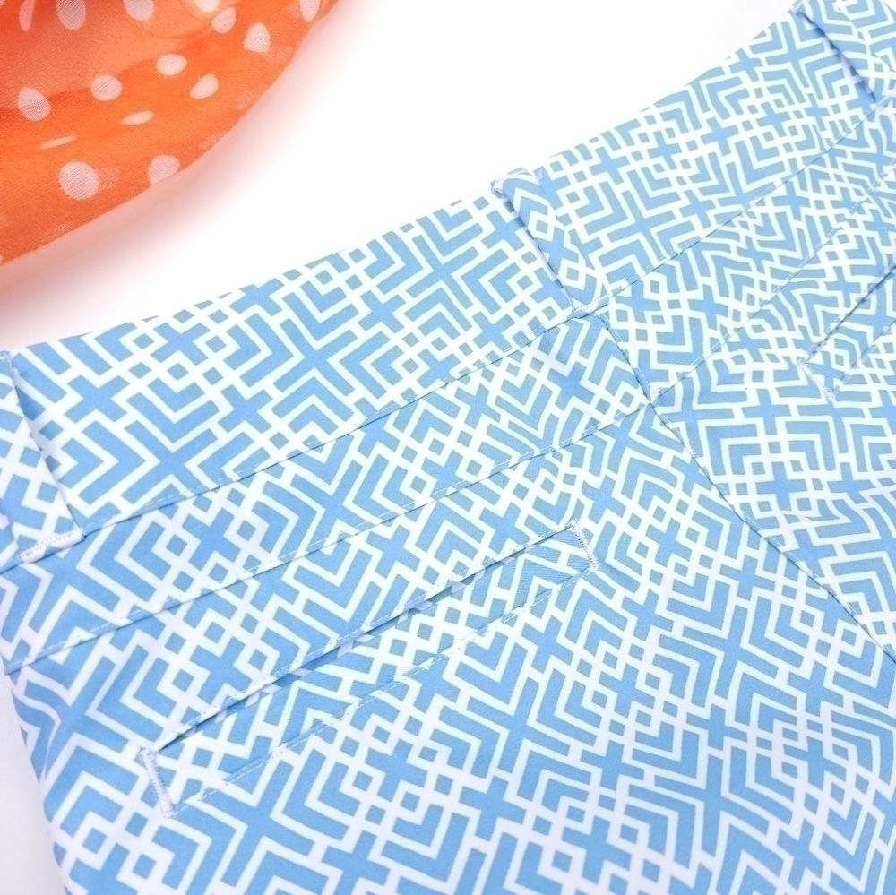 New Adidas Blue White Patterned Golf Shorts Sz 2 - Picture 10 of 10